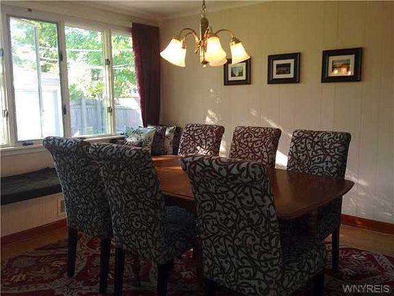 4th image of 670 Parkhurst Blvd