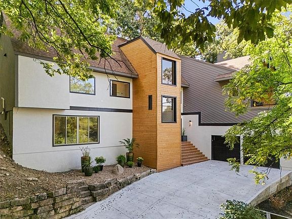 2nd image of 4715 Black Swan Dr