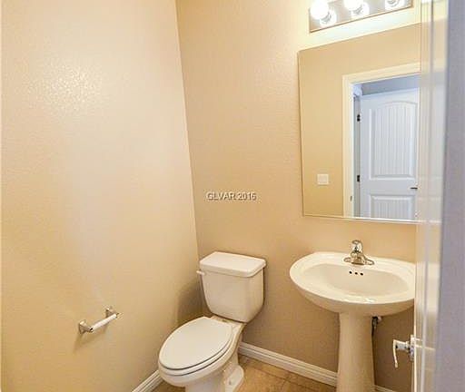 5th image of 9422 Sand Tiger Ave #0