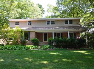 718 Bloomfield Rd, Traverse City, MI 49686