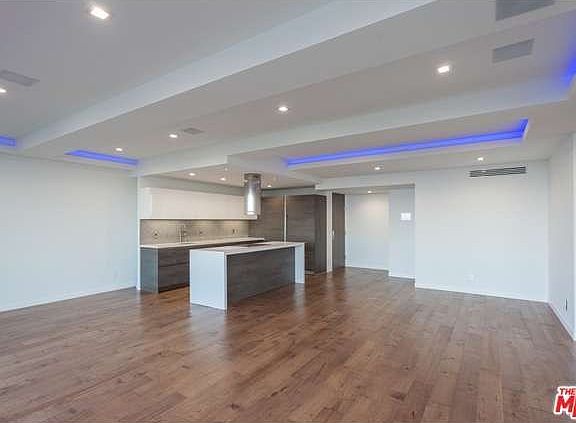 5th image of 2222 Avenue Of The Stars Unit 2501E