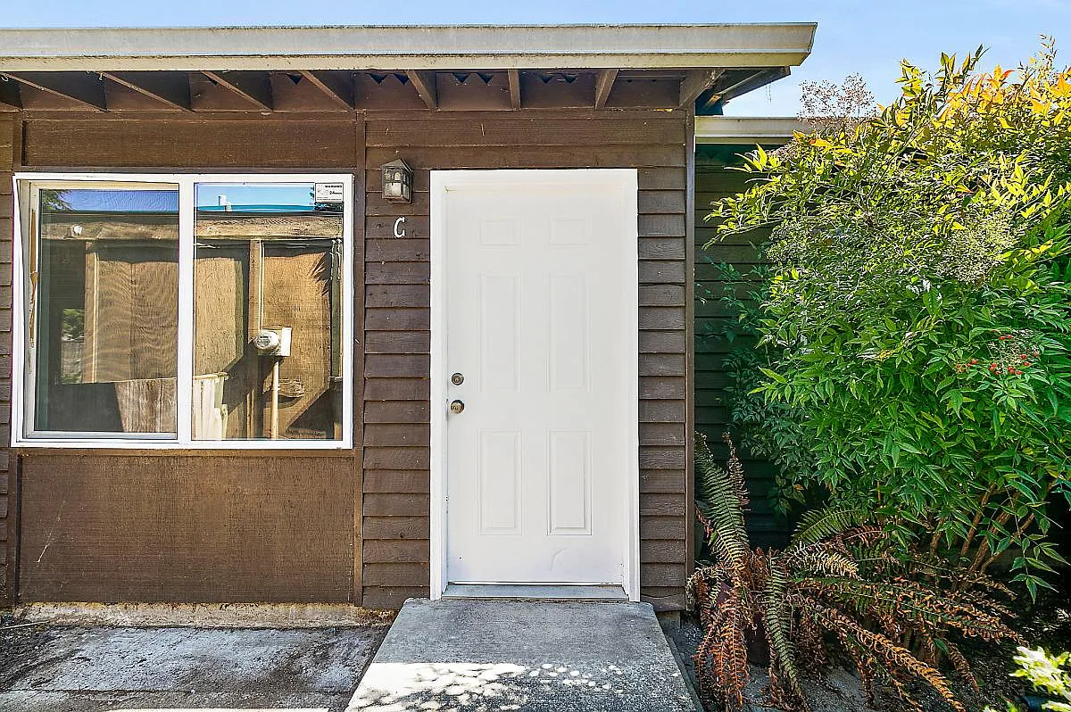 2 bed, 600 sqft, $1,700 — Photo 1