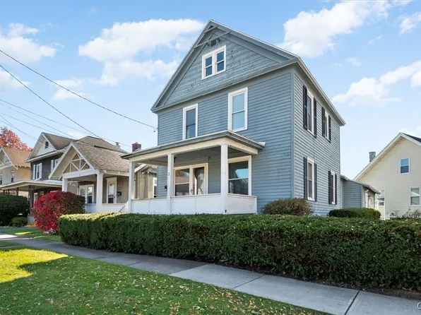 2 Parkside Ct, Utica, NY 13501