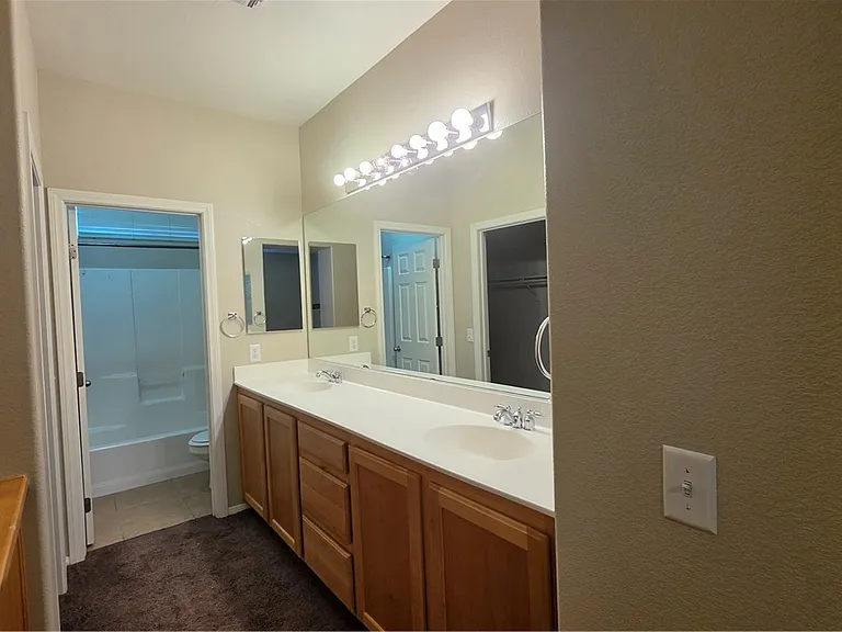 8149 Lake Geneva Ct — Photo 11