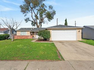 10613 Olson Dr, Rancho Cordova, CA 95670