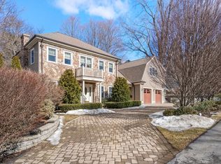 106 Wellesley Ave, Wellesley, MA 02481