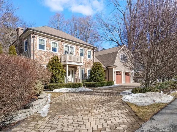 106 Wellesley Ave, Wellesley, MA 02481