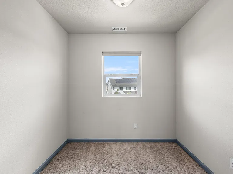 7493 NW Tanoak Ter — Photo 23