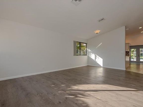 3rd image of 11682 NW 23rd St