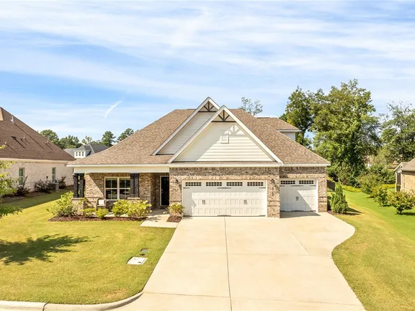 2146 Chapel Ln, Opelika, AL 36801
