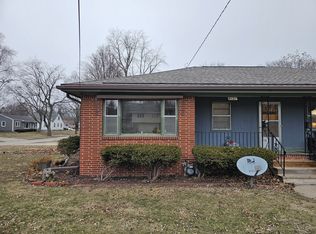 4121 Clinton Ave, Des Moines, IA 50310