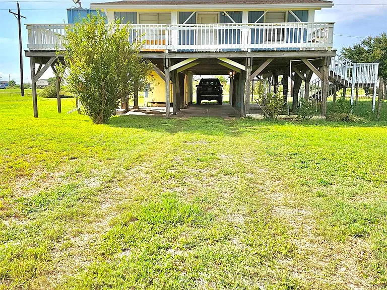2104 Galveston Ave — Photo 13