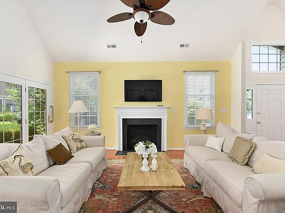 4th image of 38332 Old Mill Way Unit 54