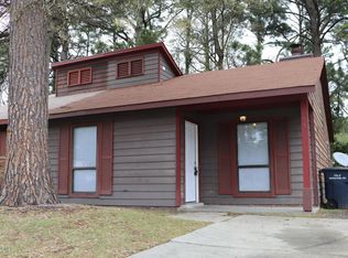 155 Village Cir, Jacksonville, NC 28546