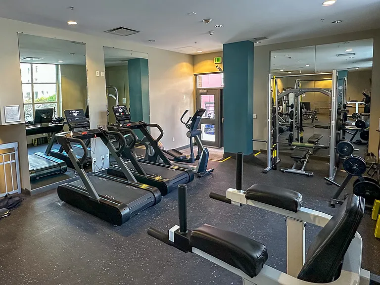 300 W Beech St #2202 — Photo 42