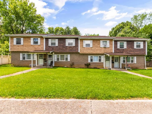 109 11th St NW, Pulaski, VA 24301