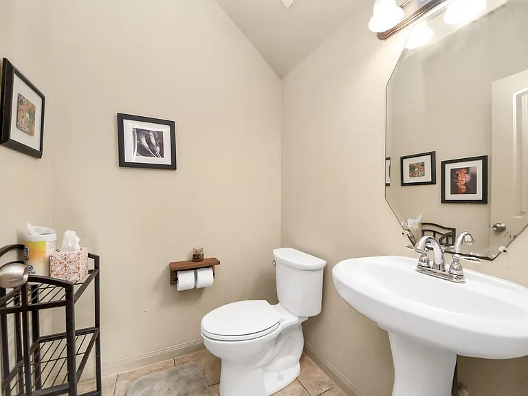 2602 Ash Haven Ln — Photo 13