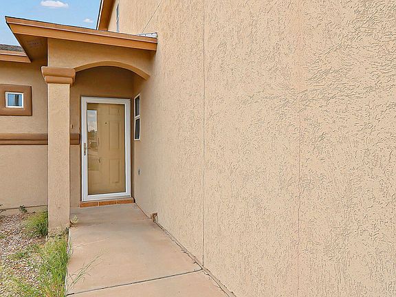 3rd image of 10461 Canyon Sage Dr