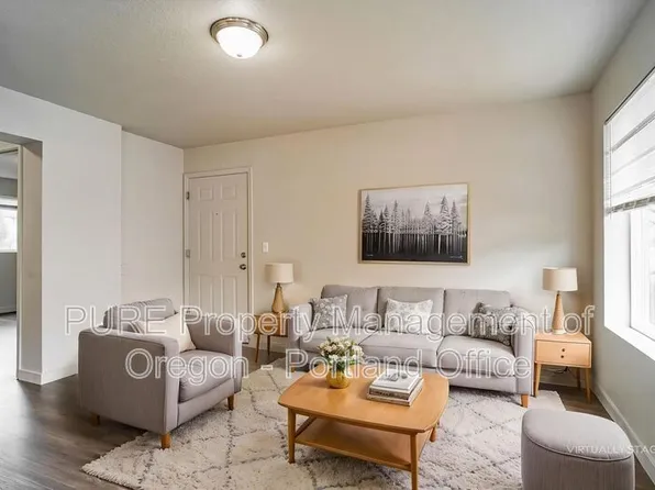 Stacey Lee Apartments