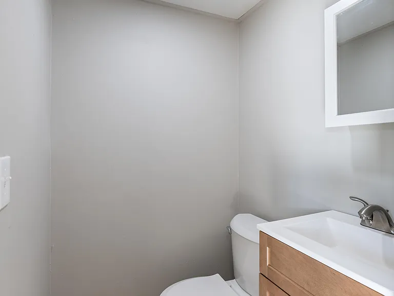 609 McPherson Ct S — Photo 13