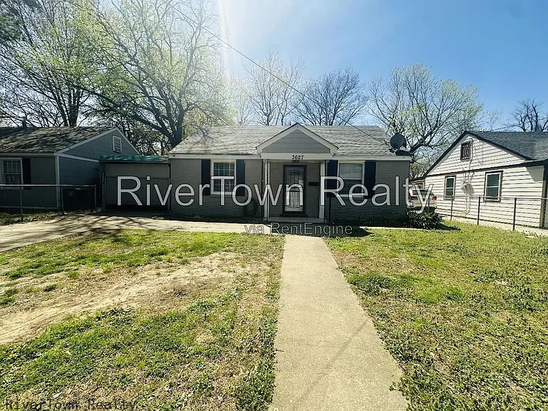 3627 N Lloyd Cir — Photo 2