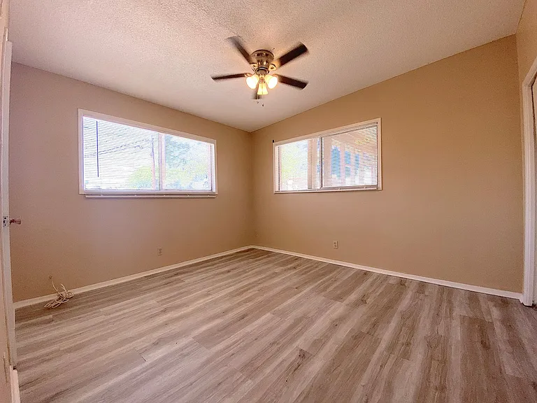6041 Redstone Ln — Photo 13
