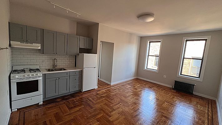 1st image of 43-05 44th St #6K