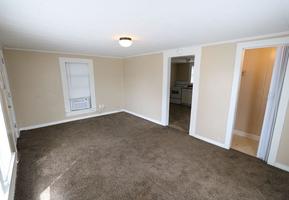 2nd image of 415 Duff Dr
