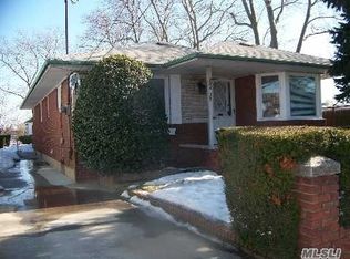 13225 Centreville St, Ozone Park, NY 11417