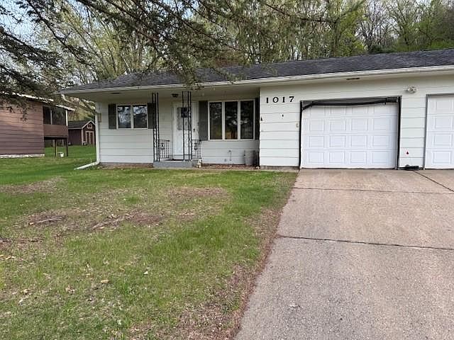 1st image of 1017 Pioneer Rd