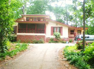 8805 Lake Dr, Snellville, GA 30039
