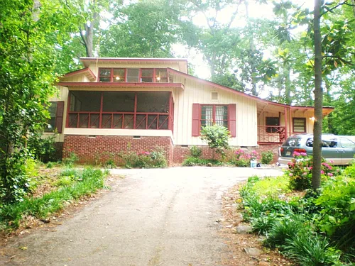 8805 Lake Dr Photo 1