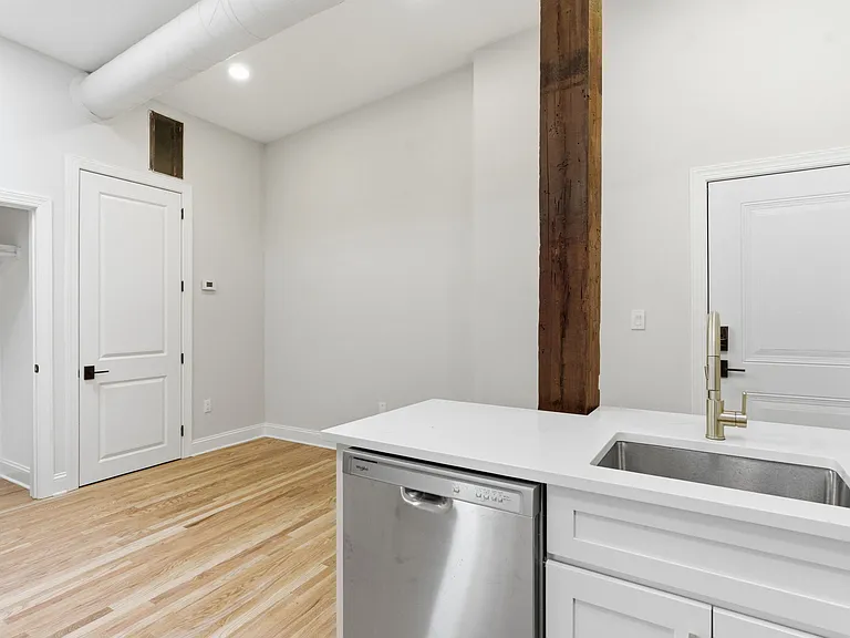 337 S Fremont Ave #4 — Photo 27
