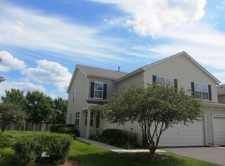 606 W Jonathan Dr, Round Lake, IL 60073