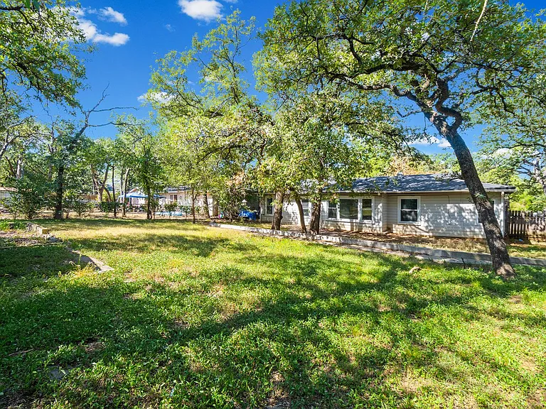 2515 Yeager St — Photo 22