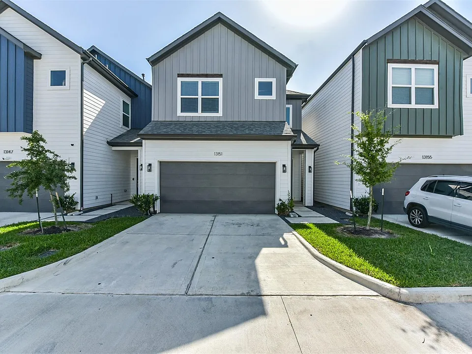 13151 Perennial Springs Dr