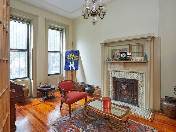 2nd image of 419 E 140th St #1