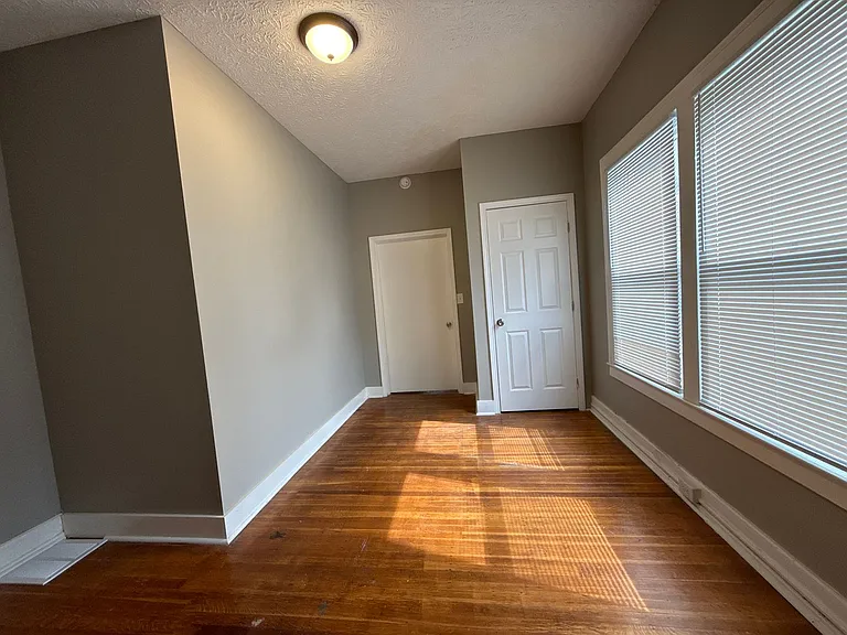 648 S 37th St — Photo 33