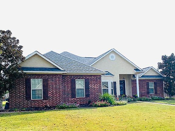3rd image of 12 Irongate Dr