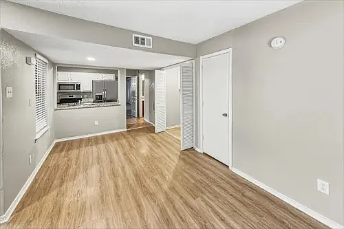 427 Horizon St — Photo 8