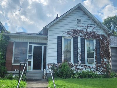827 S 8th St, Terre Haute, IN, 47807