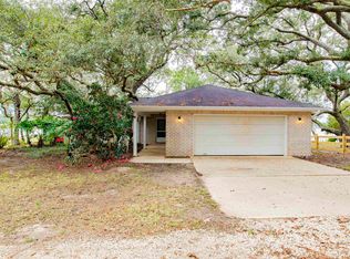 9135 Soldier Creek Rd, Lillian, AL 36549