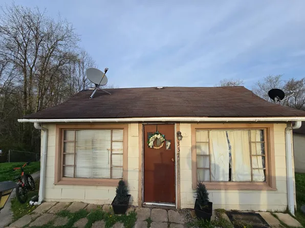 337 Red Star Hill Rd, Oak Hill, WV 25901