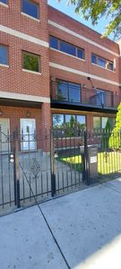 3319 W Jackson Blvd, Chicago, IL, 60624