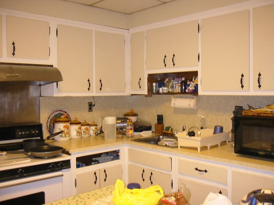 2nd floor kitchen