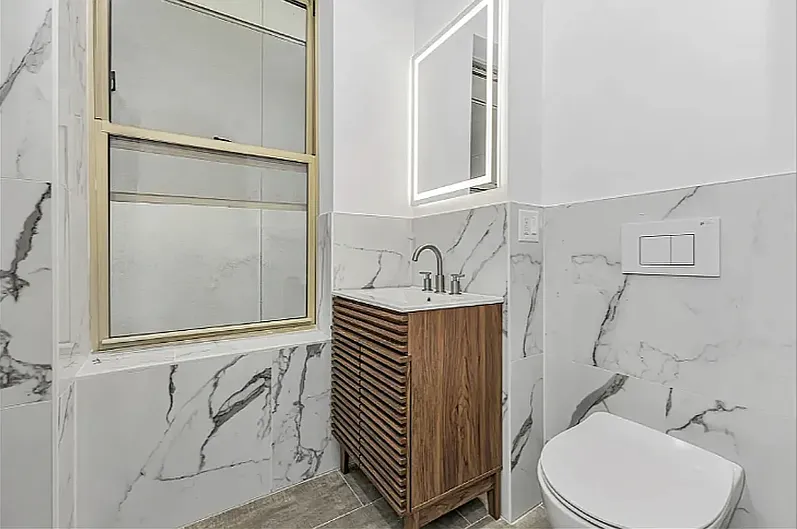246 East 53rd Street — Photo 4