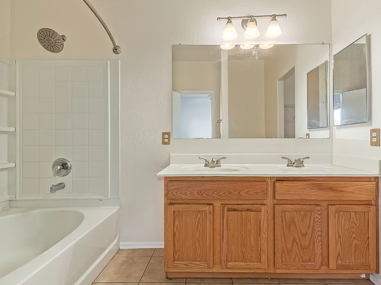 1924 E Andalusian Loop — Photo 17
