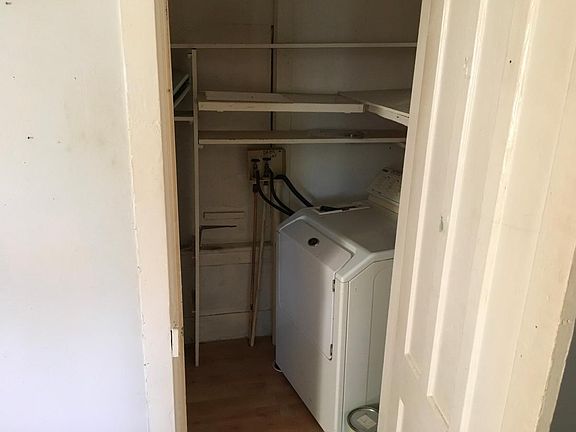 Washer room