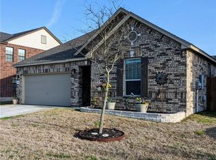 909 Grand Teton Trl, Taylor, TX 76574