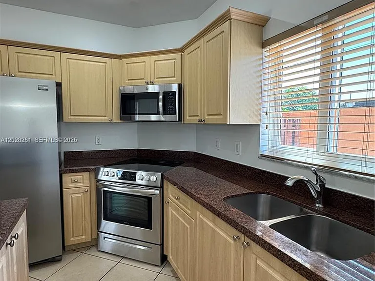 6004 SW 8th St #2 — Photo 3